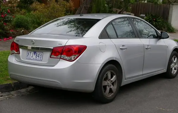 Holden Cruze Sedan (JG)-6