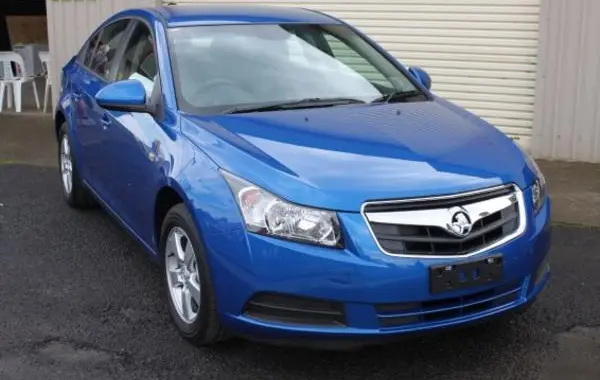 Holden Cruze Sedan (JG)