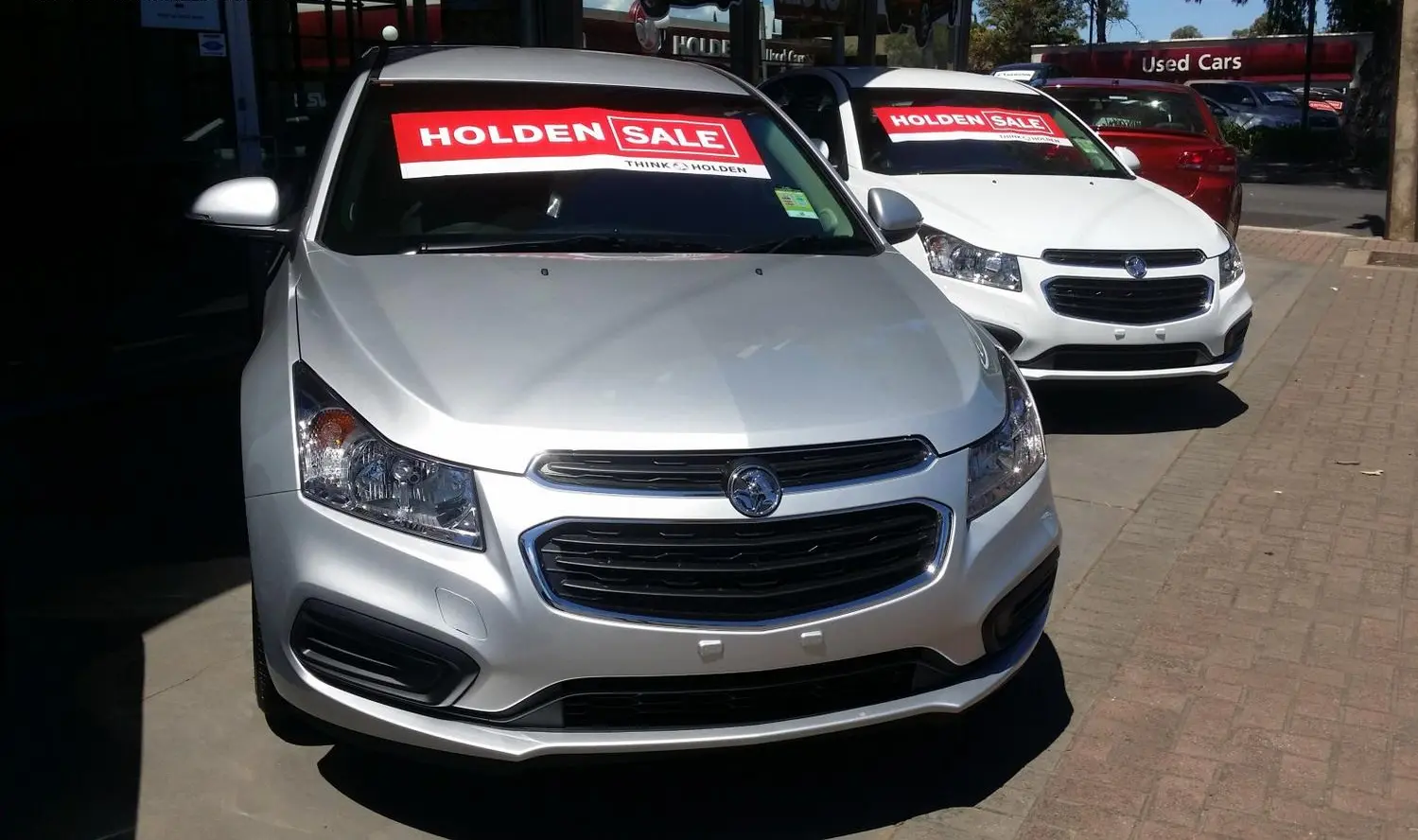 Holden Cruze Sedan (JH, facelift 2015)-2