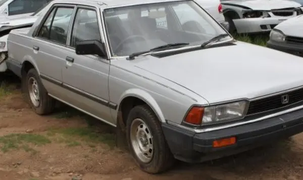 Honda Accord II (AC,AD)