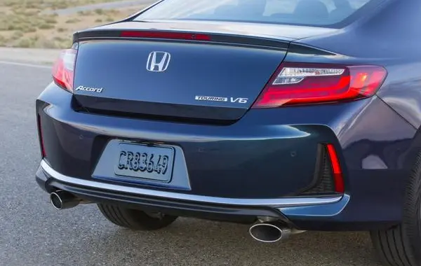 Honda Accord IX Coupe (facelift 2015)-3