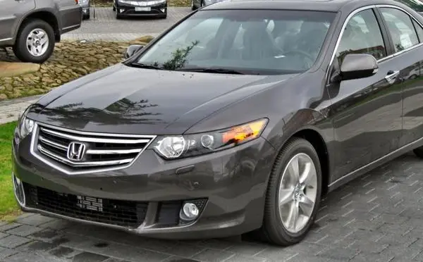 Honda Accord VIII-1