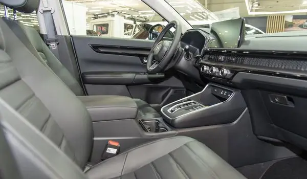 Honda CR-V VI-1