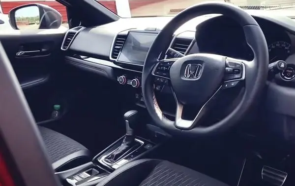 Honda City VII-4