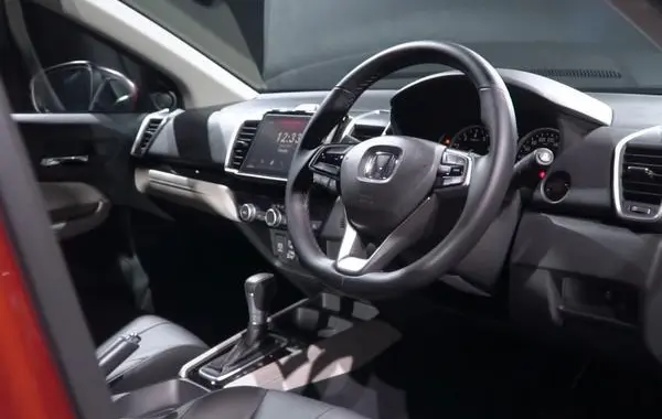 Honda City VII-6