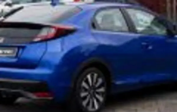 Honda Civic IX Hatchback (facelift 2014)-3