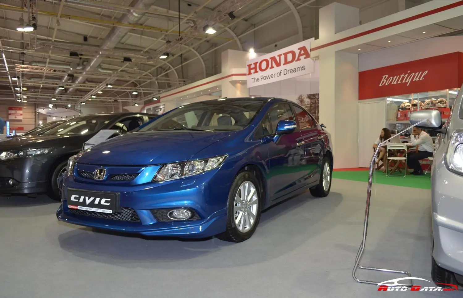 Honda Civic IX Sedan-8