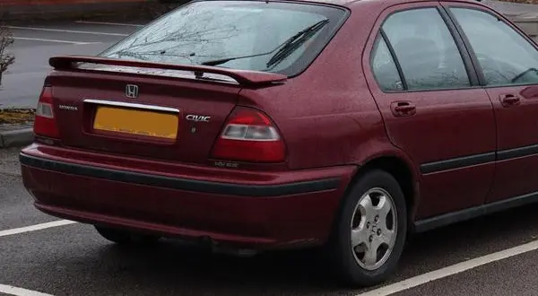Honda Civic VI Fastback-0
