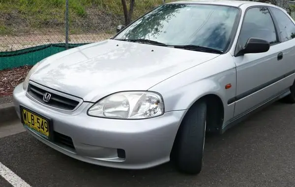 Honda Civic VI Hatchback-3