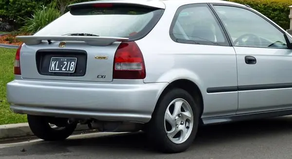 Honda Civic VI Hatchback-1