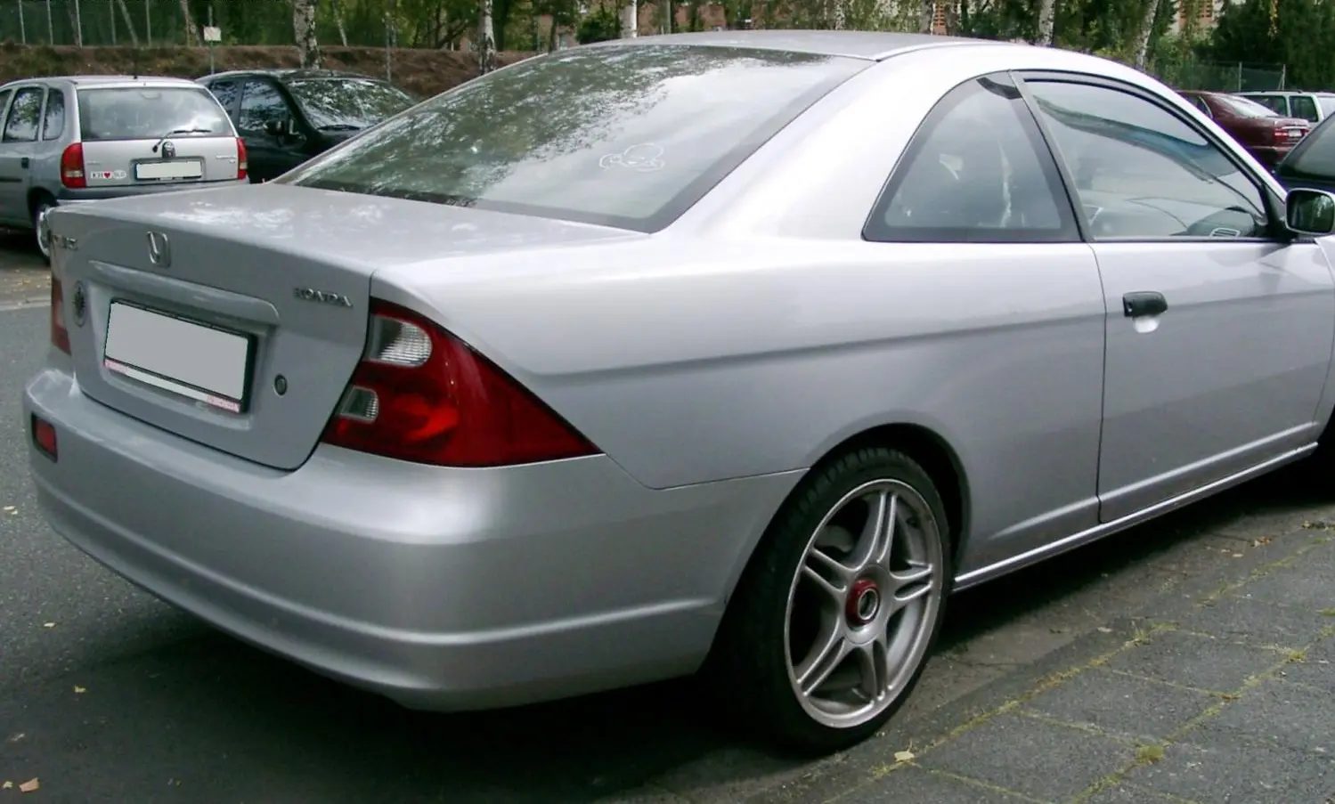 Honda Civic VII Coupe-2