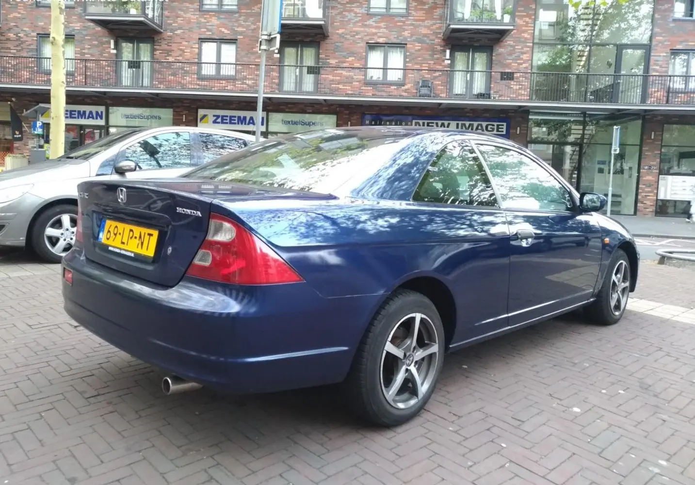 Honda Civic VII Coupe-4