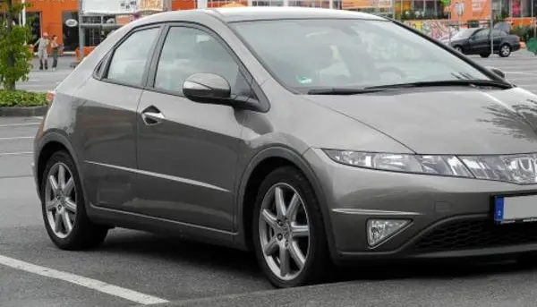 Honda Civic VIII Hatchback 5D