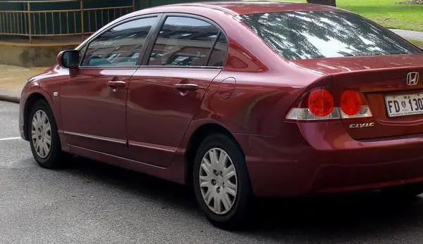 Honda Civic VIII Sedan-2