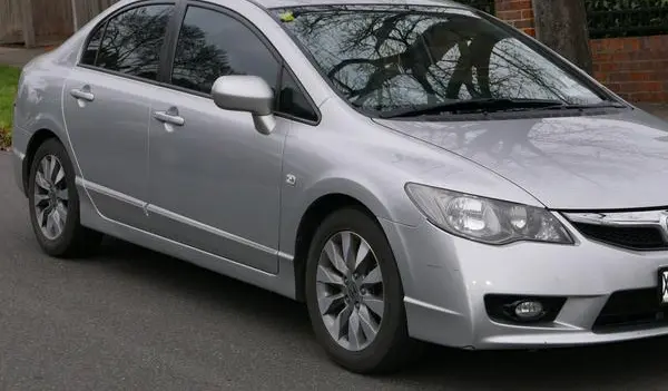 Honda Civic VIII Sedan-0