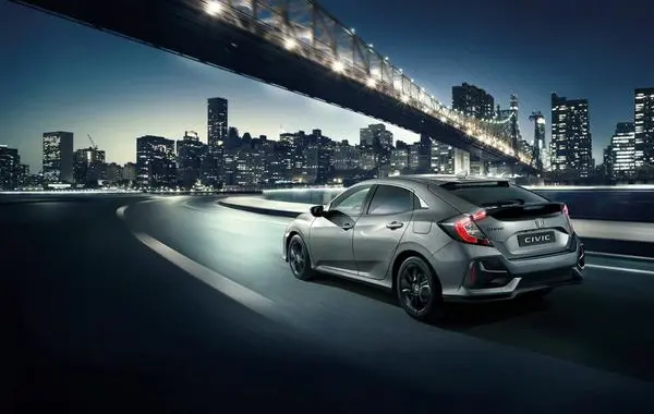 Honda Civic X Hatchback (facelift 2019)-8