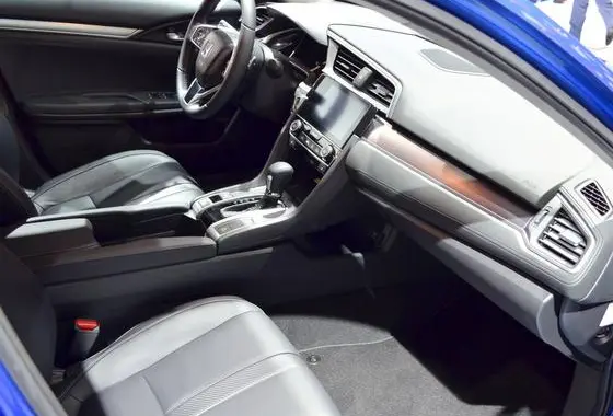 Honda Civic X Sedan-7