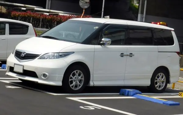 Honda Elysion I-3