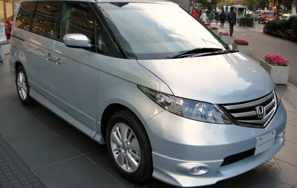 Honda Elysion I-2