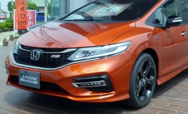 Honda Jade (facelift 2017)
