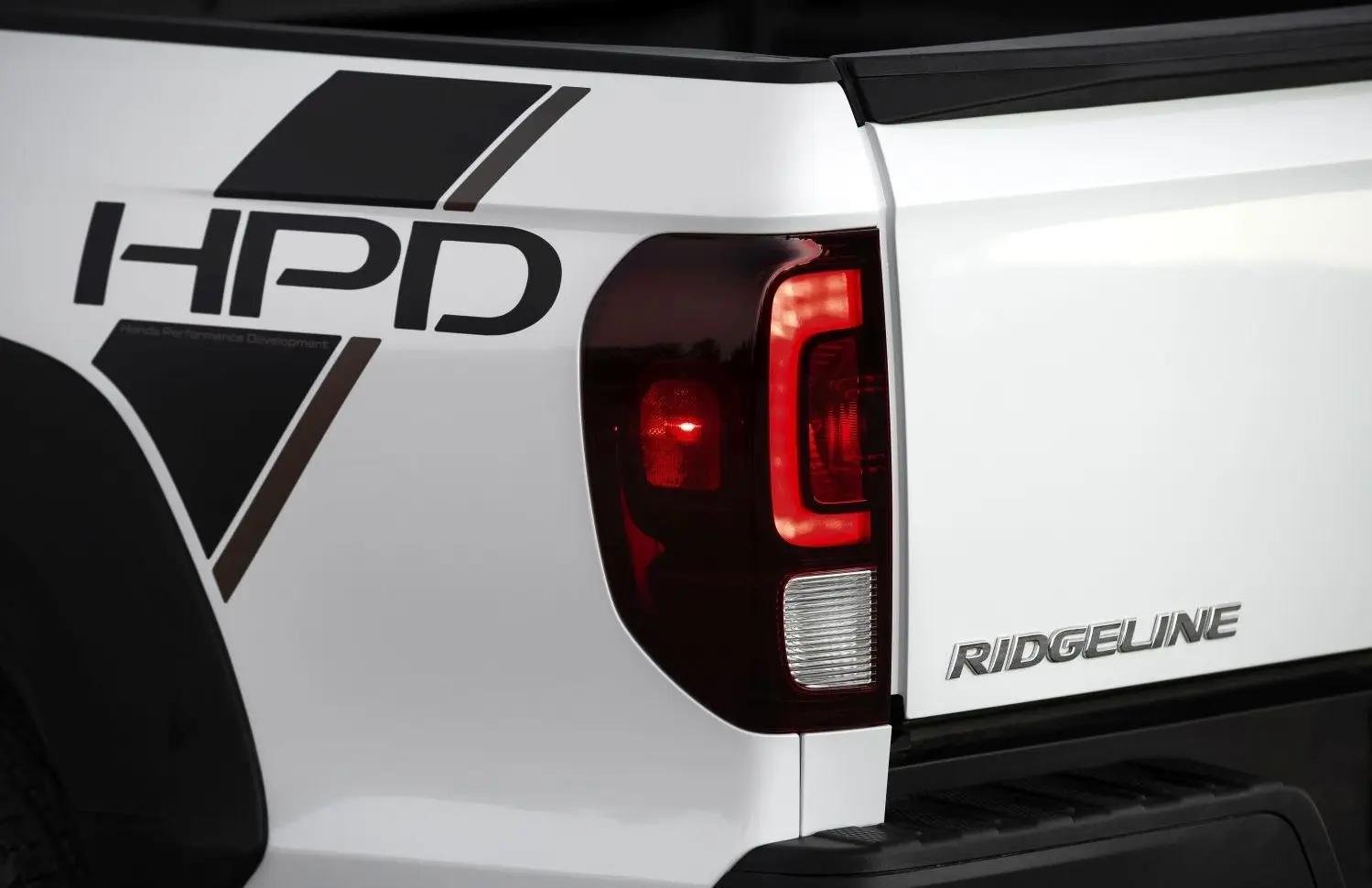 Honda Ridgeline II (facelift 2021)-4