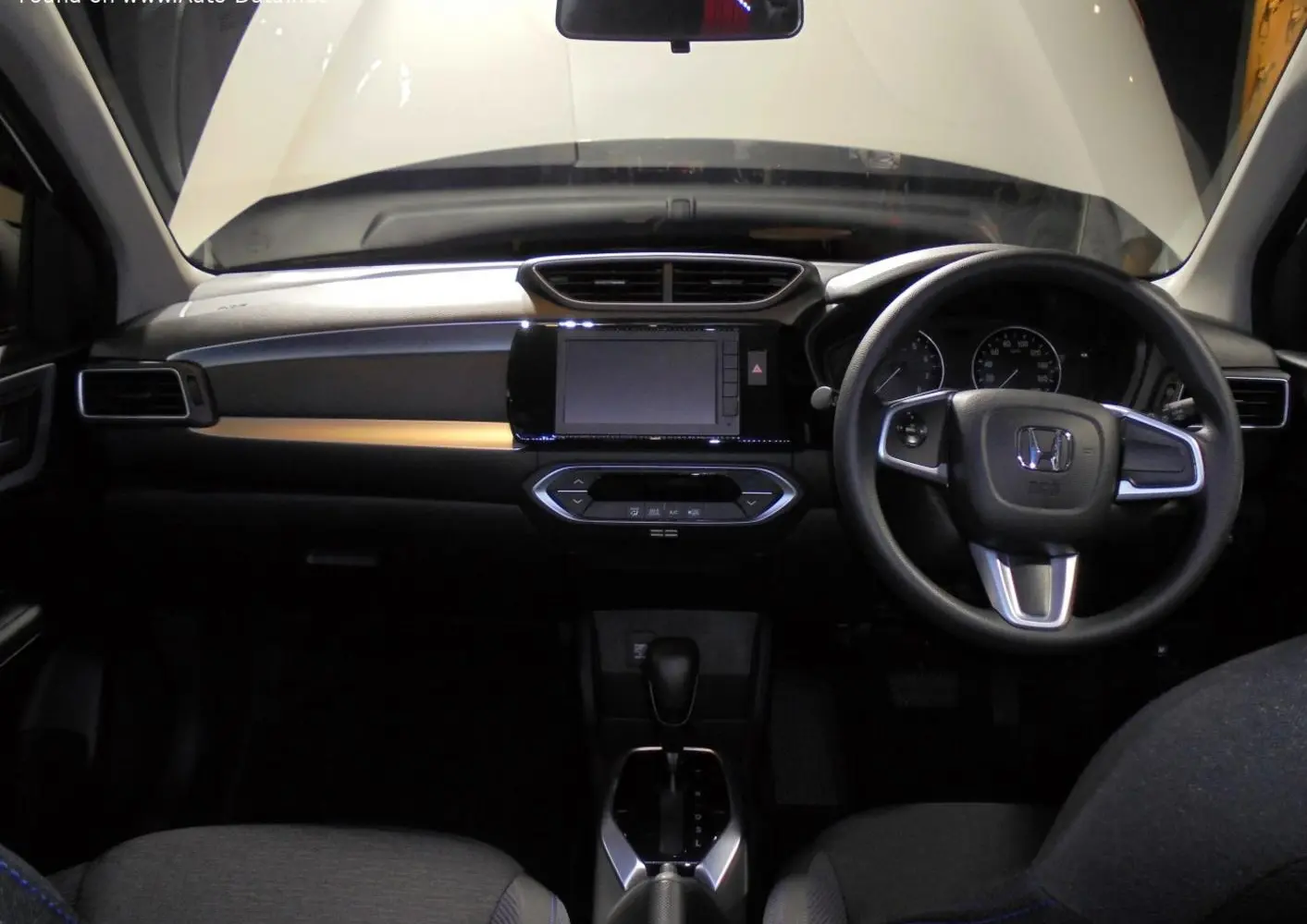 Honda WR-V II (DG4)-3