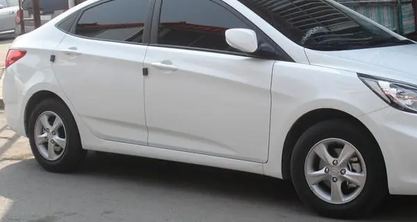 Hyundai Accent IV-2