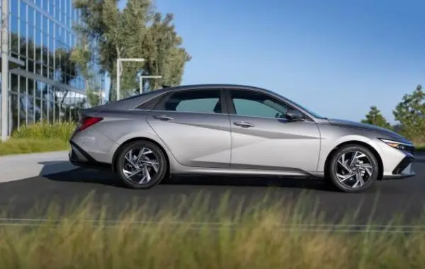 Hyundai Elantra VII (CN7, facelift 2023)-6