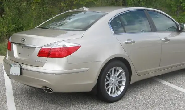 Hyundai Genesis-0