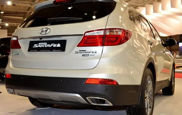 Hyundai Grand Santa Fe (NC)-2