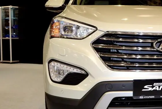 Hyundai Grand Santa Fe (NC)-1