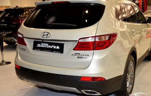 Hyundai Grand Santa Fe (NC)-0