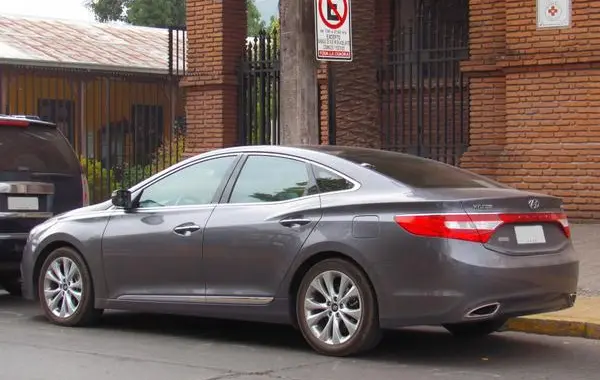 Hyundai Grandeur/Azera V (HG)-0