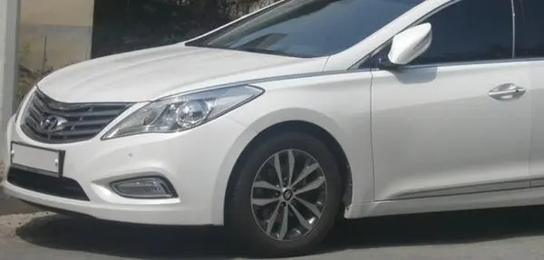 Hyundai Grandeur/Azera V (HG)-1