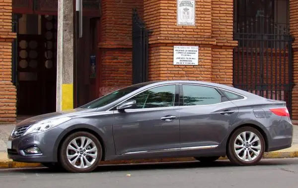 Hyundai Grandeur/Azera V (HG)