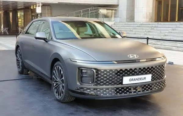 Hyundai Grandeur/Azera VII (GN7)