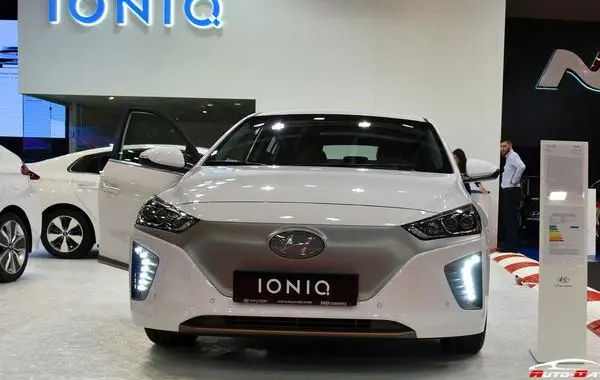Hyundai IONIQ-0