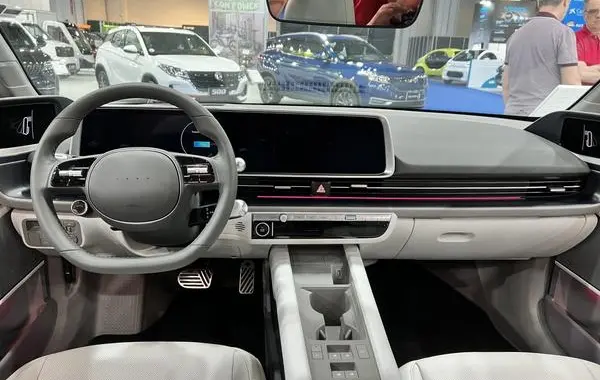 Hyundai IONIQ 6-5