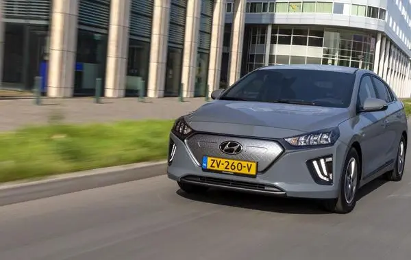 Hyundai IONIQ (facelift 2019)-5