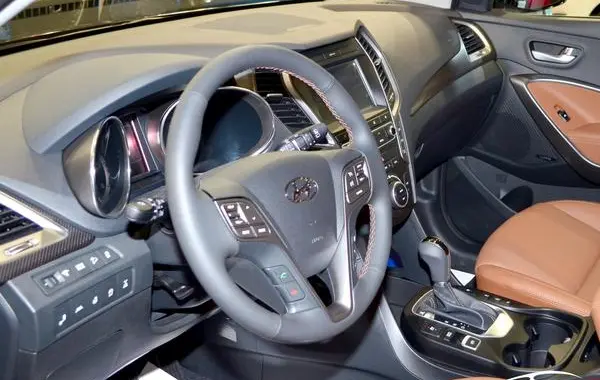Hyundai Santa Fe III (DM, facelift 2015)-4