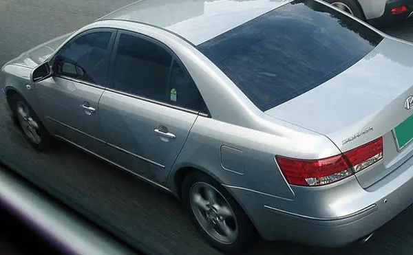 Hyundai Sonata V (NF)-2