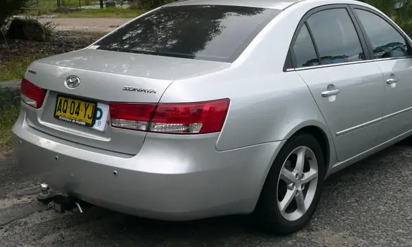 Hyundai Sonata V (NF)-3
