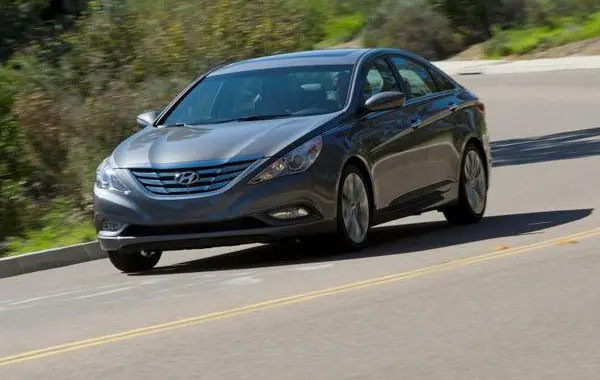 Hyundai Sonata VI (YF)