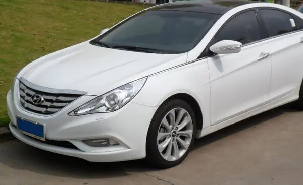 Hyundai Sonata VI (YF)-5