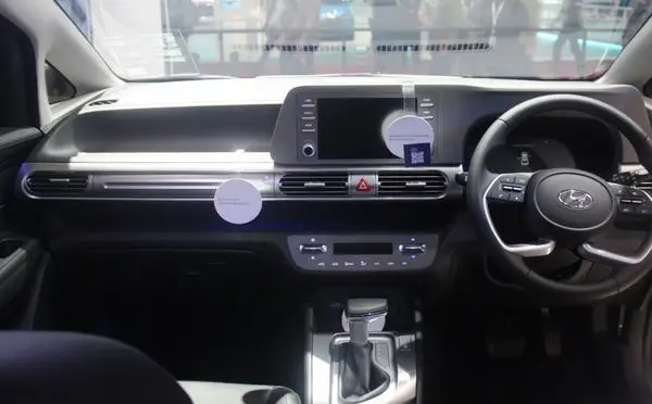 Hyundai Stargazer-1
