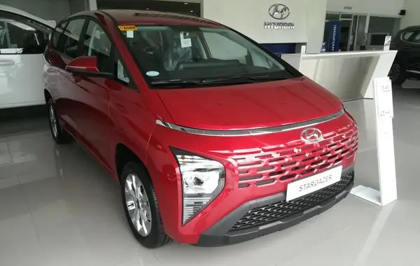 Hyundai Stargazer-2