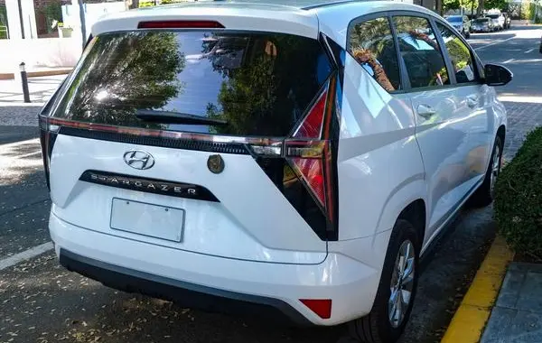 Hyundai Stargazer-4