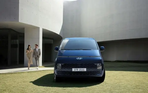 Hyundai Staria-0