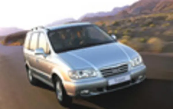 Hyundai Trajet (FO)-2