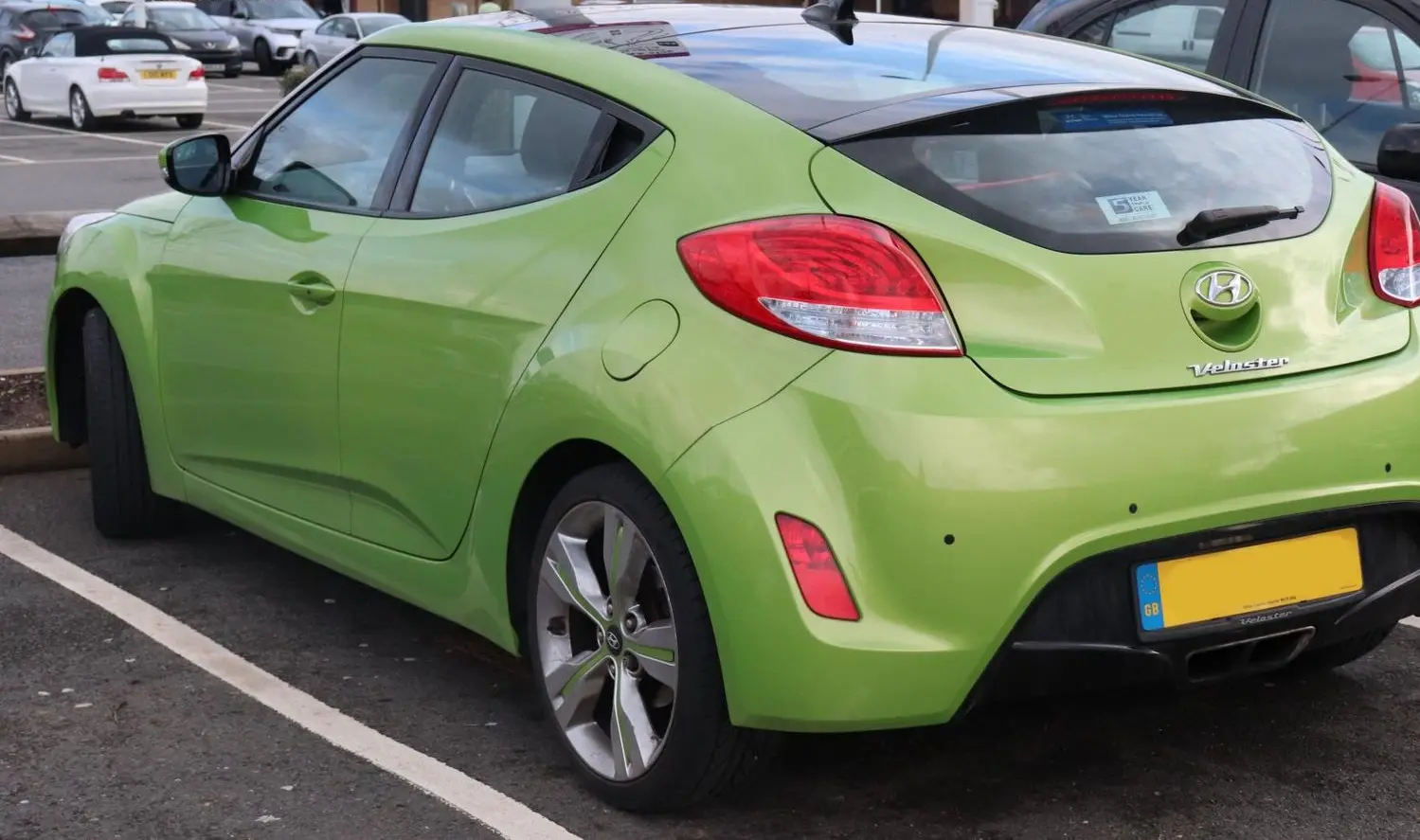 Hyundai Veloster-16